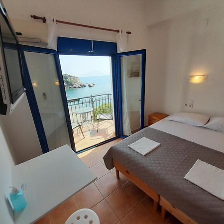 Lydia Mare Aparthotel Ágios Kírykos Exteriör bild