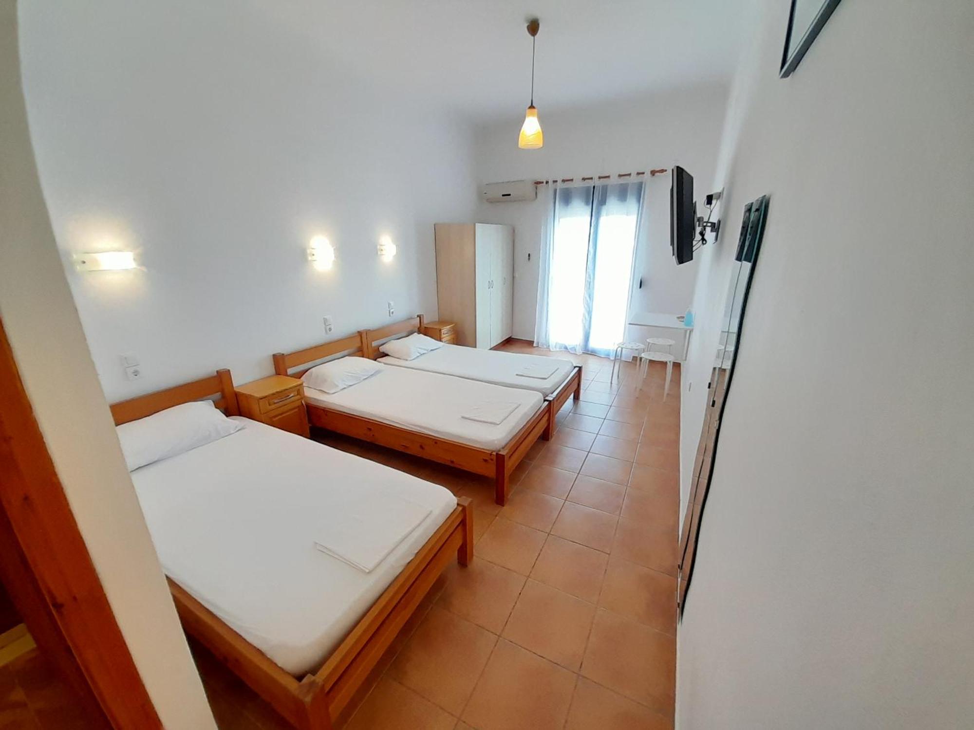 Lydia Mare Aparthotel Ágios Kírykos Exteriör bild