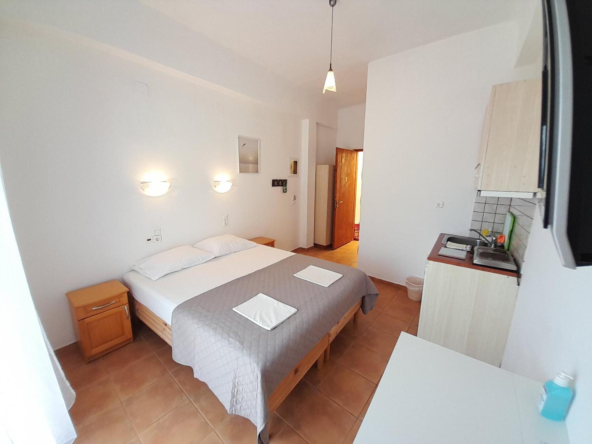 Lydia Mare Aparthotel Ágios Kírykos Rum bild
