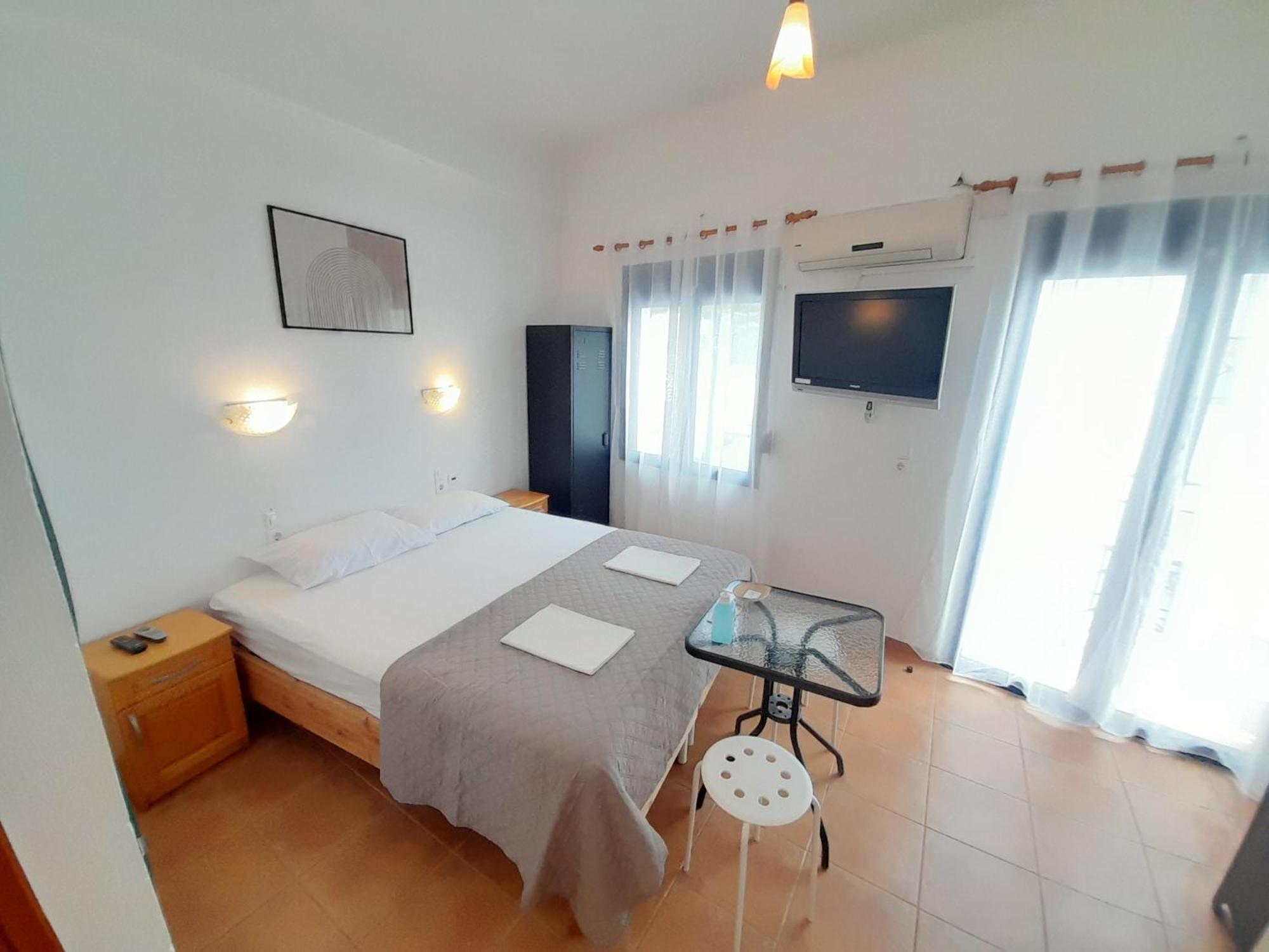 Lydia Mare Aparthotel Ágios Kírykos Rum bild