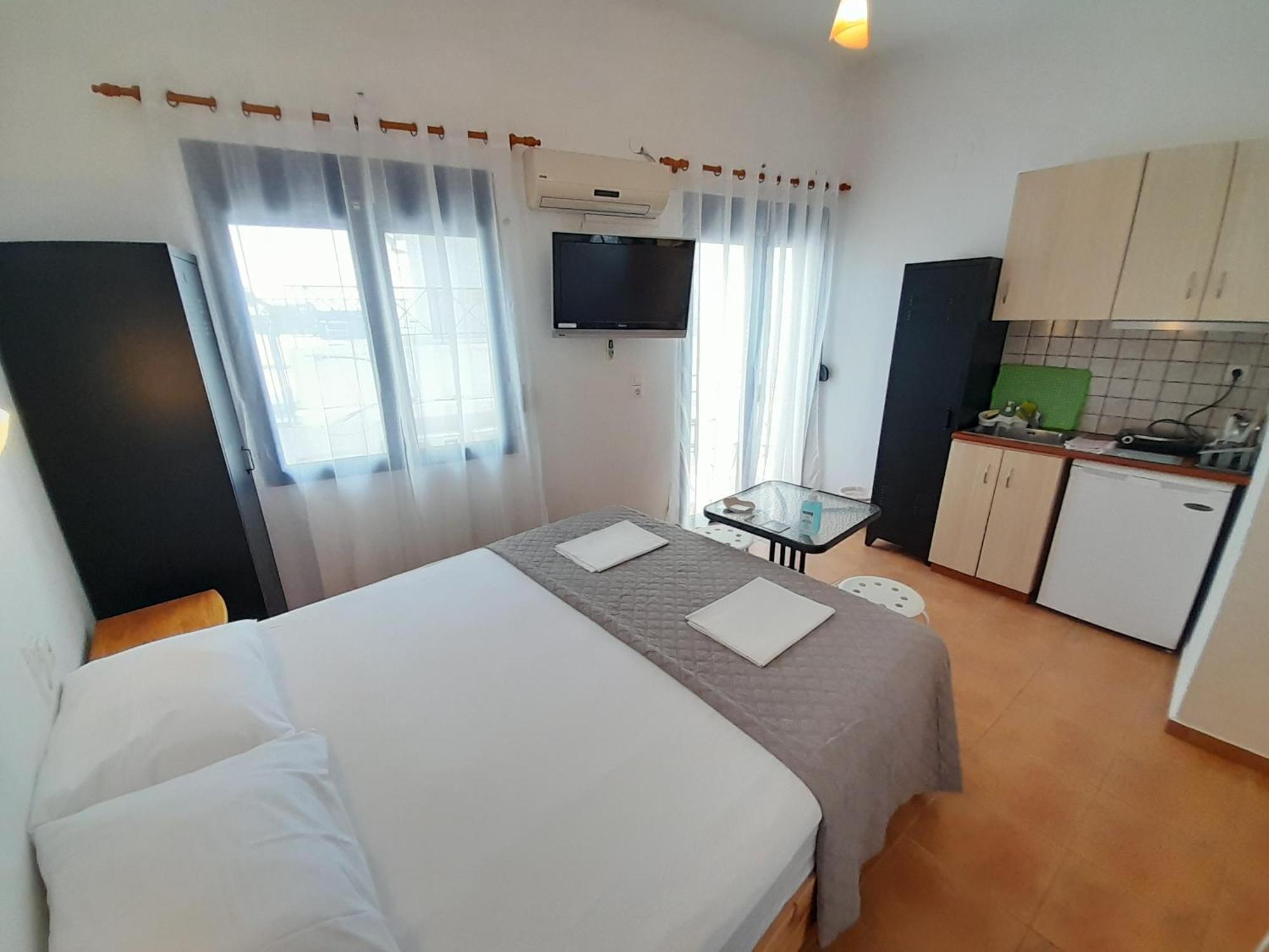 Lydia Mare Aparthotel Ágios Kírykos Rum bild